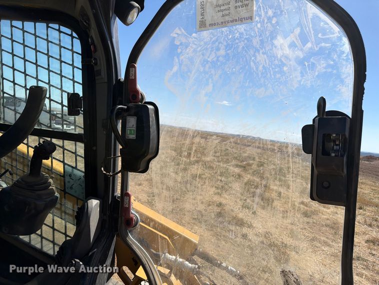 image for item FM7652 2018 Caterpillar 299D2 tracked skid steer loader