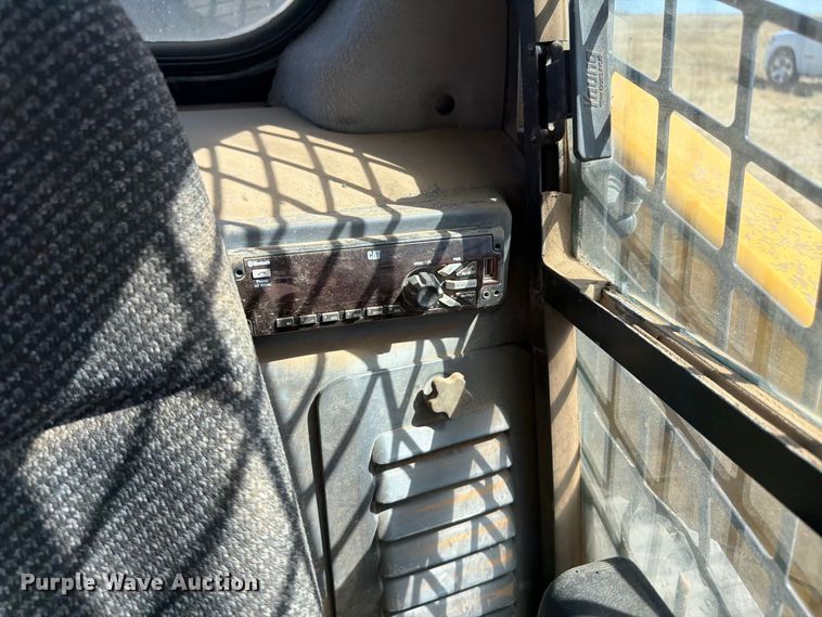 image for item FM7652 2018 Caterpillar 299D2 tracked skid steer loader