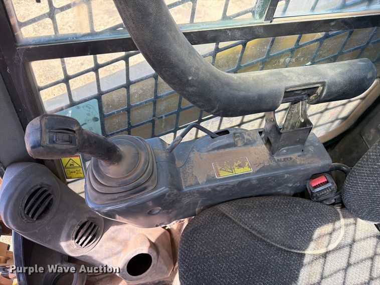 image for item FM7652 2018 Caterpillar 299D2 tracked skid steer loader