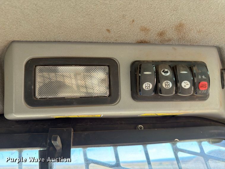 image for item FM7652 2018 Caterpillar 299D2 tracked skid steer loader