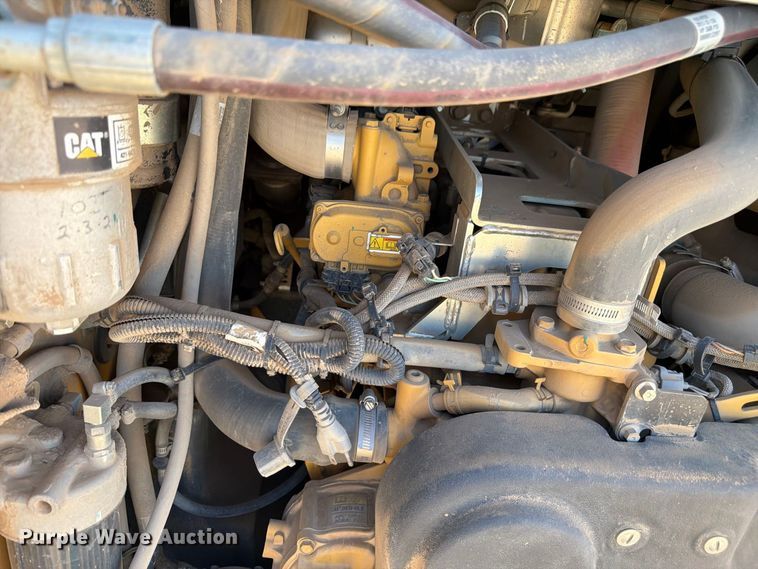 image for item FM7652 2018 Caterpillar 299D2 tracked skid steer loader