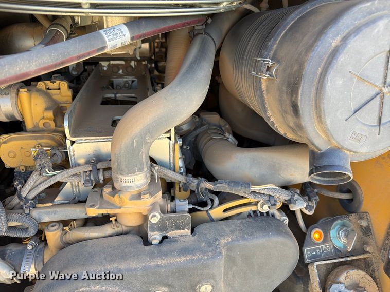 image for item FM7652 2018 Caterpillar 299D2 tracked skid steer loader