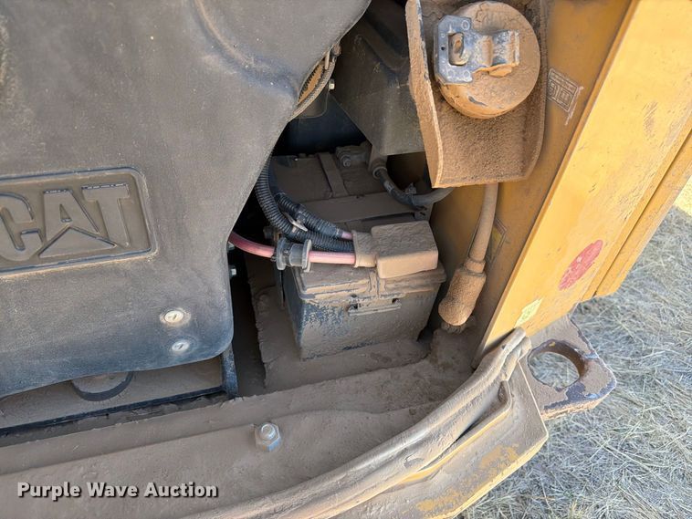 image for item FM7652 2018 Caterpillar 299D2 tracked skid steer loader