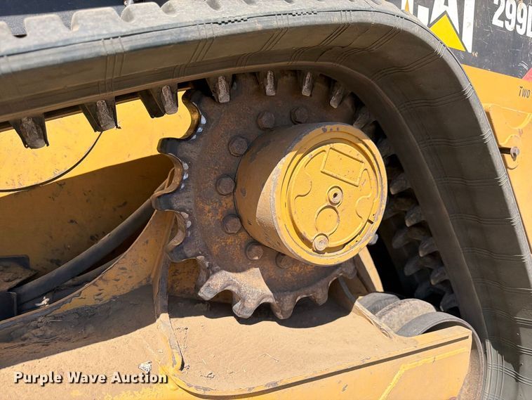 image for item FM7652 2018 Caterpillar 299D2 tracked skid steer loader