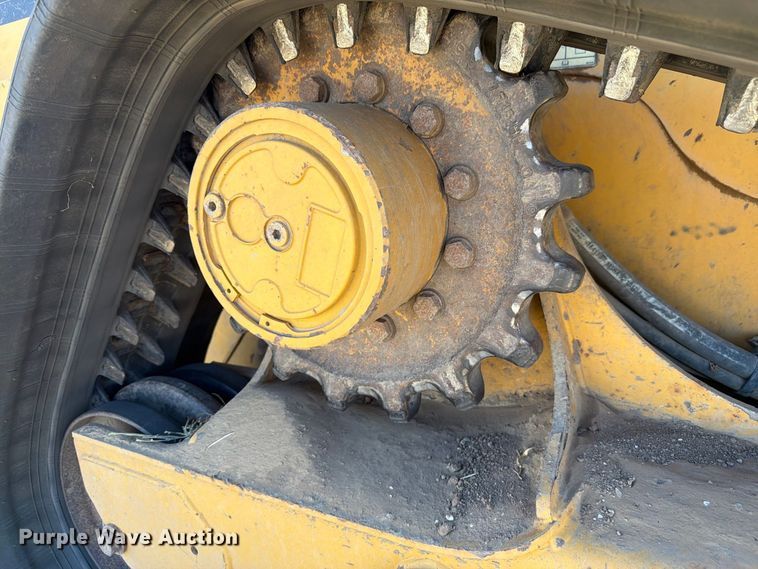 image for item FM7652 2018 Caterpillar 299D2 tracked skid steer loader