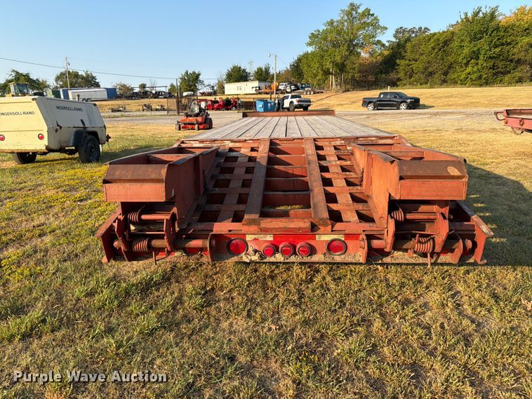 image for item FN2581 2003 Belshe equipment trailer