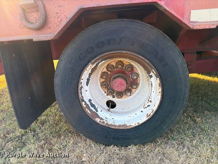image for item FN2583 2003 Belshe equipment trailer
