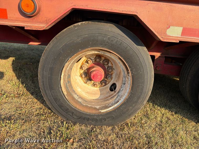 image for item FN2583 2003 Belshe equipment trailer