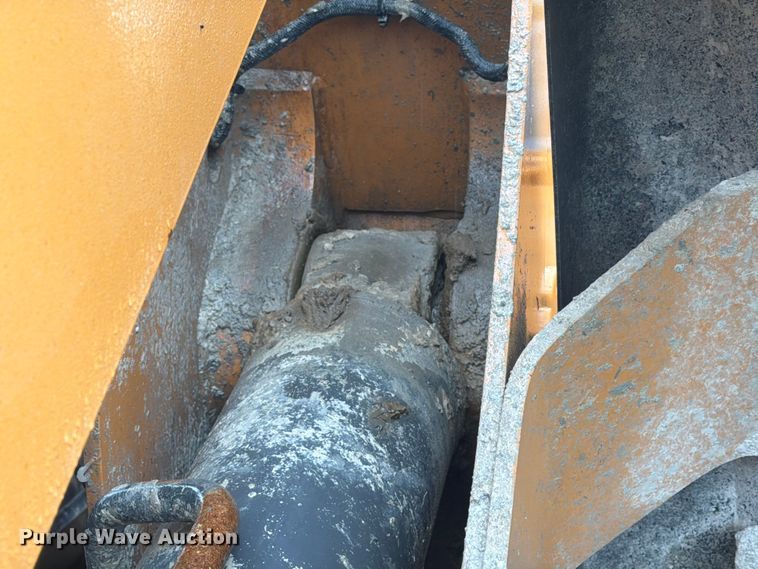 image for item FN2593 2012 Case 821F wheel loader