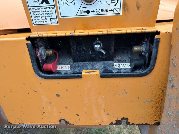 image for item FN2593 2012 Case 821F wheel loader