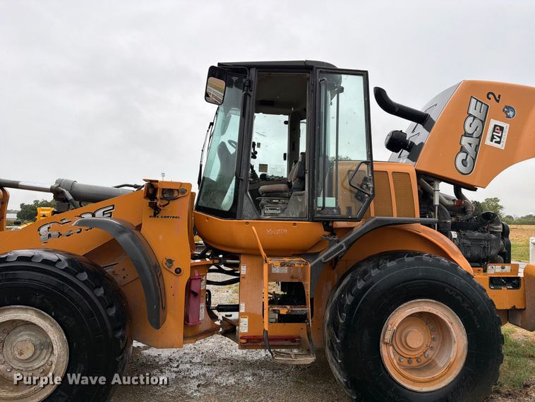 image for item FN2593 2012 Case 821F wheel loader