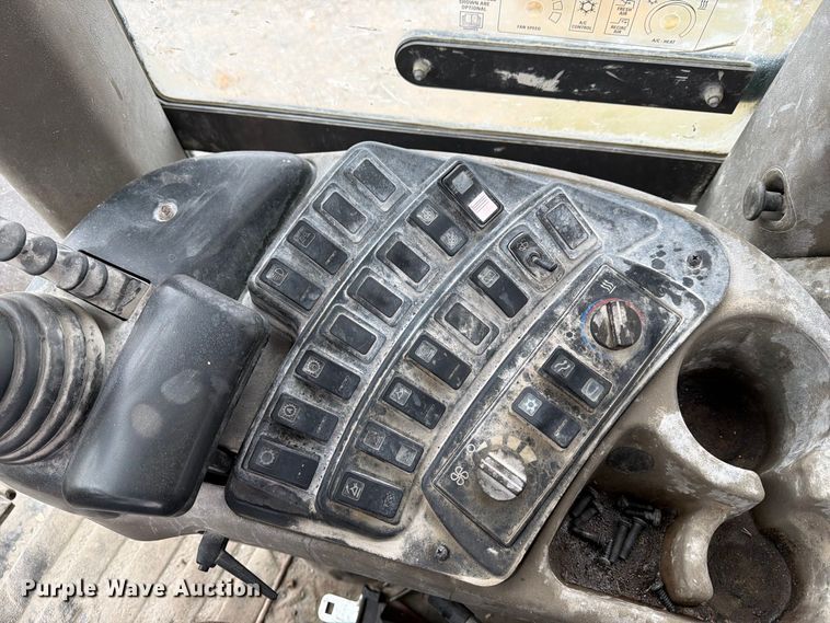 image for item FN2593 2012 Case 821F wheel loader