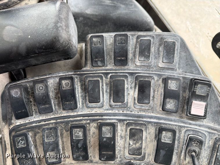 image for item FN2593 2012 Case 821F wheel loader