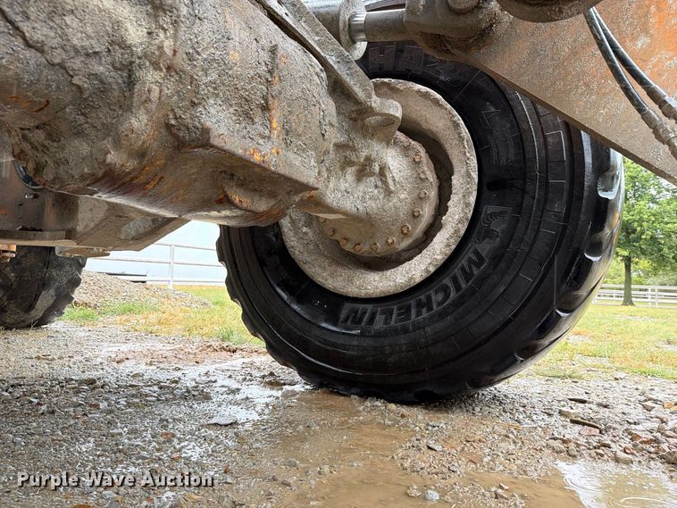 image for item FN2593 2012 Case 821F wheel loader