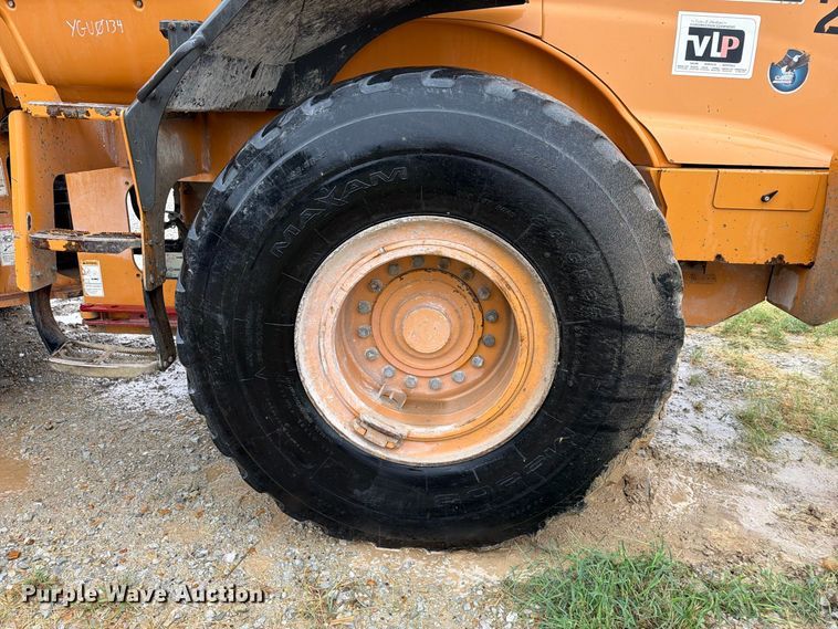 image for item FN2593 2012 Case 821F wheel loader