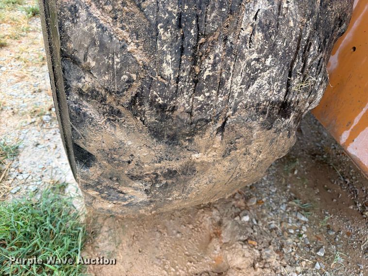 image for item FN2593 2012 Case 821F wheel loader