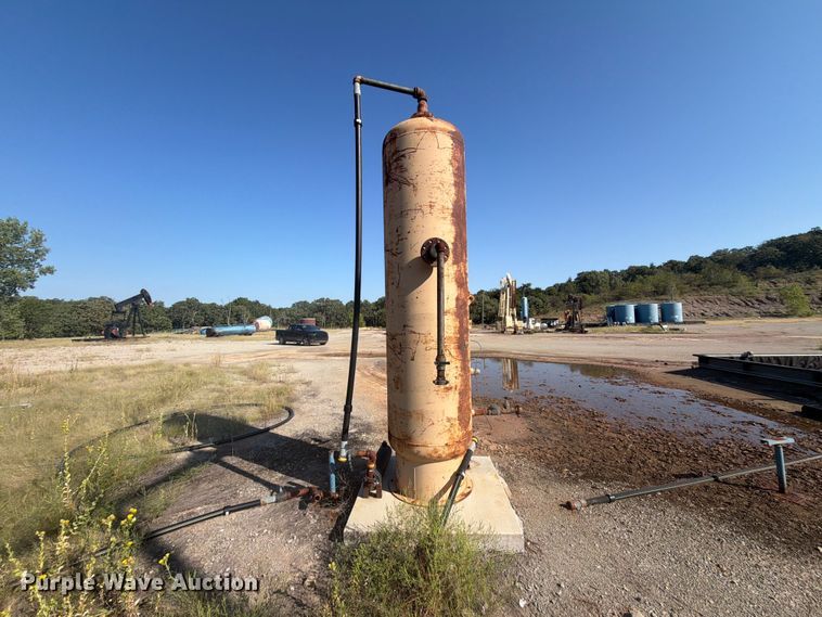 image for item FN2604 2003 Quality Tank & Mfg. Inc. separator tank