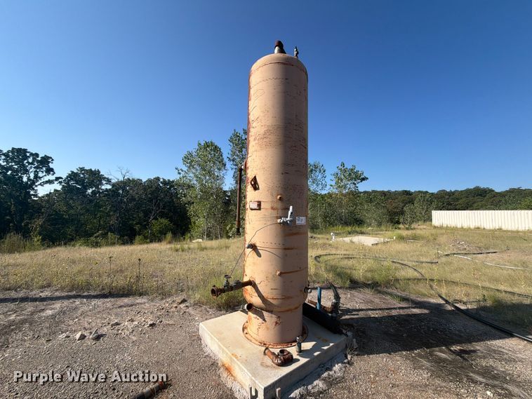 image for item FN2604 2003 Quality Tank & Mfg. Inc. separator tank
