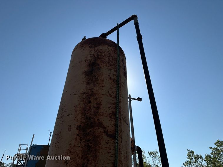image for item FN2604 2003 Quality Tank & Mfg. Inc. separator tank
