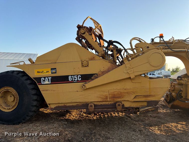 image for item FP3076 1995 Caterpillar 615C series II elevating scraper
