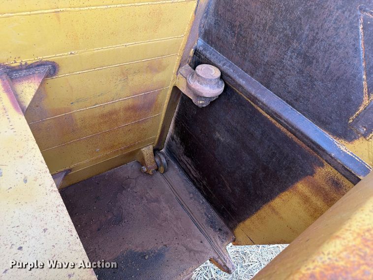 image for item FP3076 1995 Caterpillar 615C series II elevating scraper
