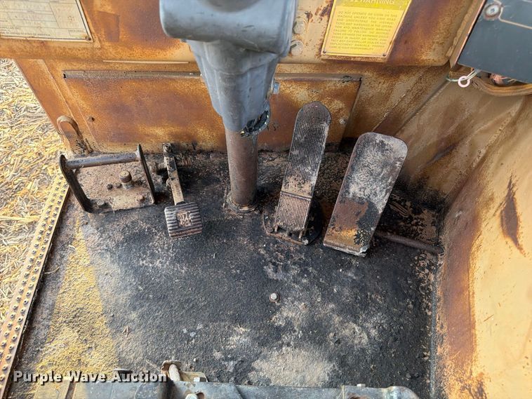 image for item FP3076 1995 Caterpillar 615C series II elevating scraper