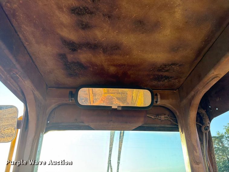 image for item FP3076 1995 Caterpillar 615C series II elevating scraper