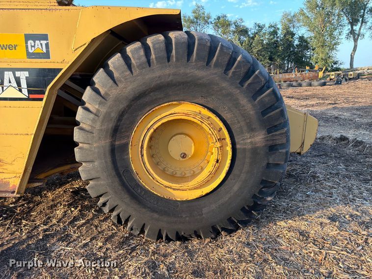 image for item FP3076 1995 Caterpillar 615C series II elevating scraper