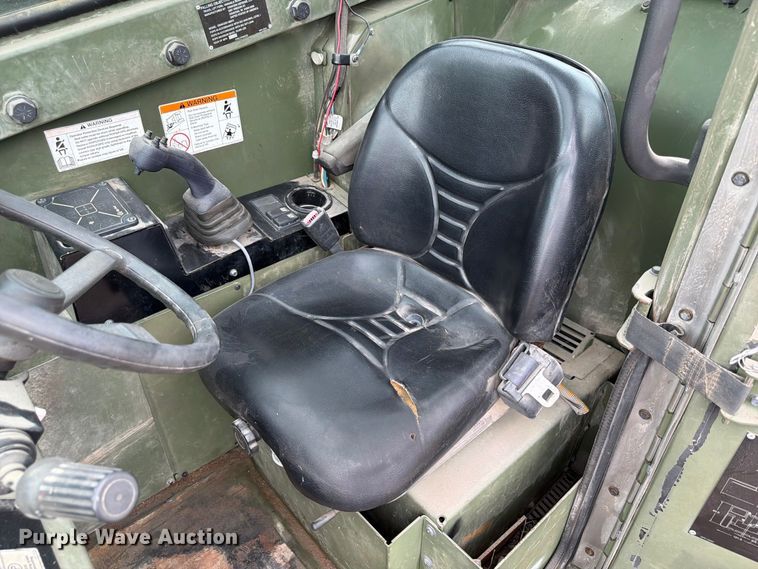 image for item FP3082 2017 Oshkosh MMV3 telehandler