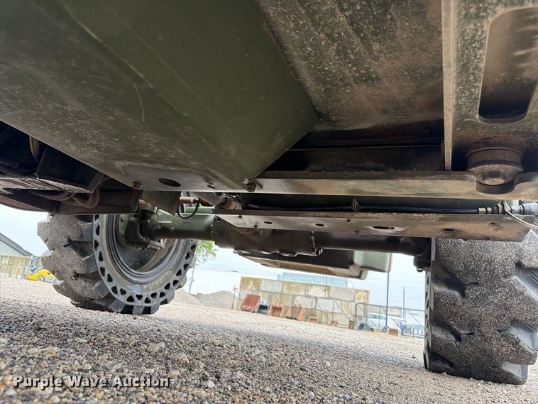 image for item FP3082 2017 Oshkosh MMV3 telehandler