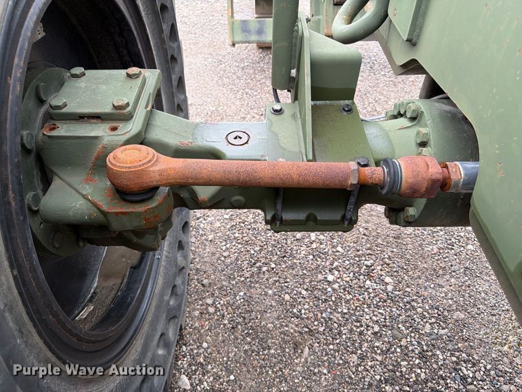 image for item FP3082 2017 Oshkosh MMV3 telehandler
