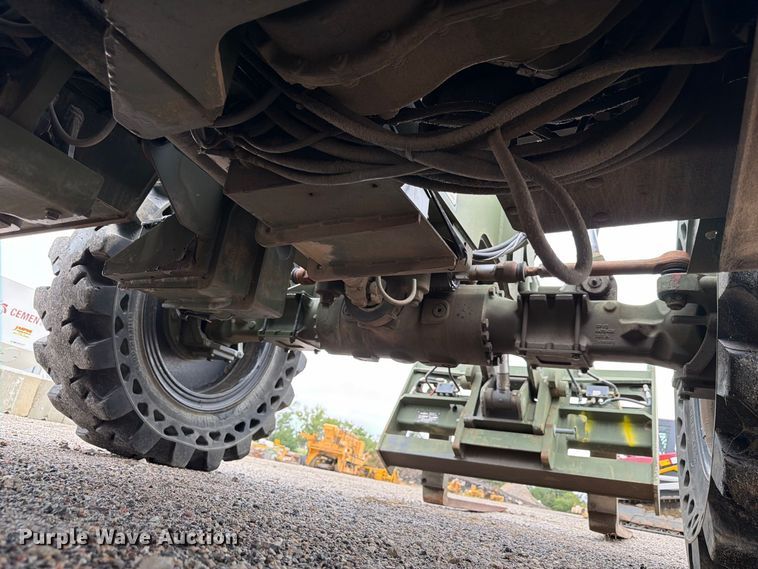 image for item FP3082 2017 Oshkosh MMV3 telehandler