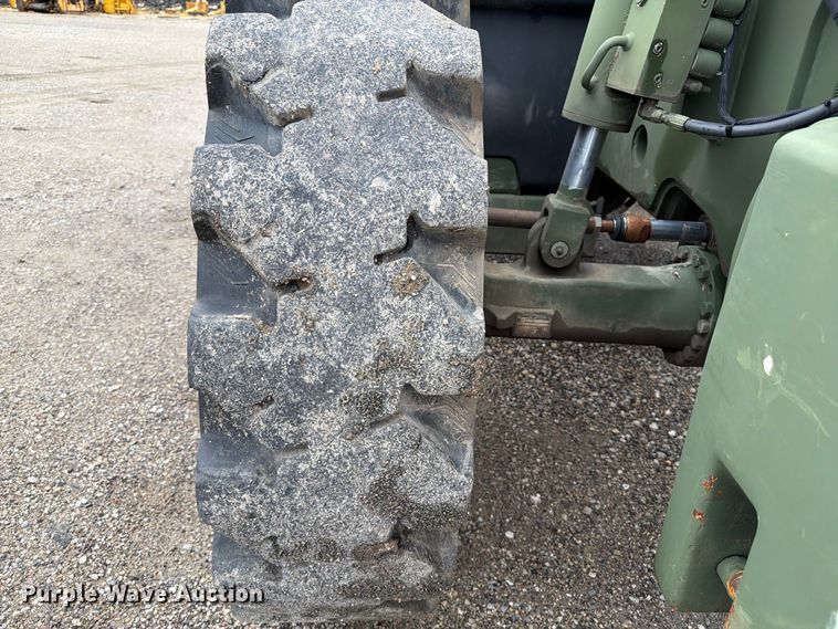 image for item FP3082 2017 Oshkosh MMV3 telehandler