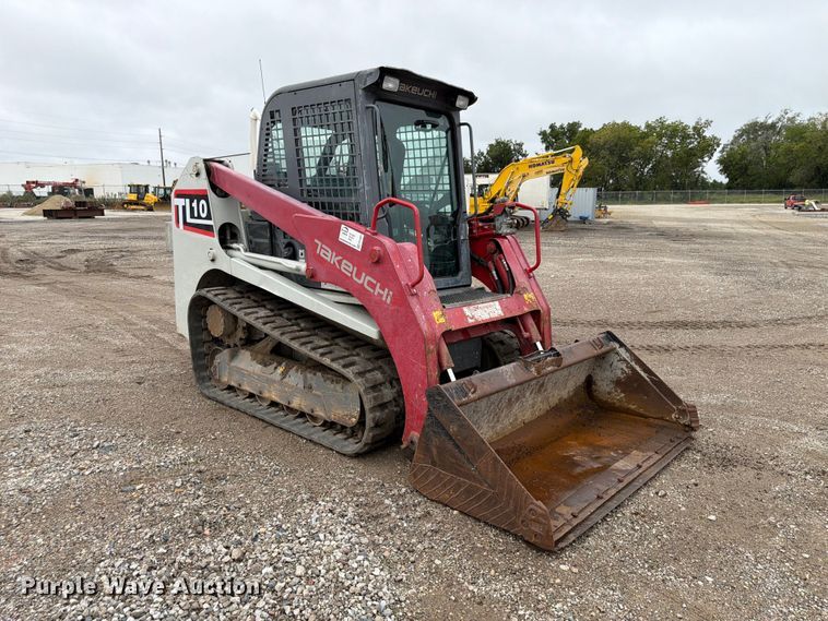 image for item FP3083 2015 Takeuchi TL10 tracked skid steer loader