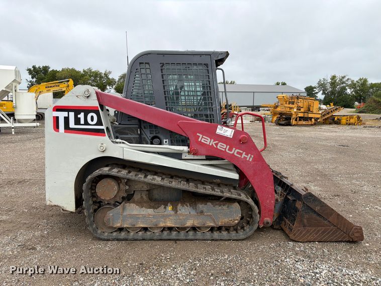 image for item FP3083 2015 Takeuchi TL10 tracked skid steer loader