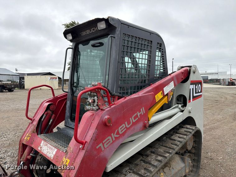 image for item FP3083 2015 Takeuchi TL10 tracked skid steer loader