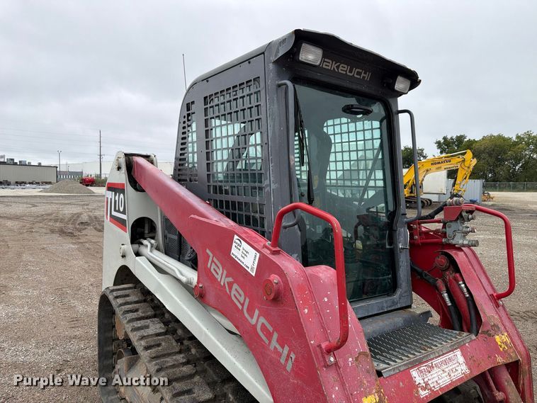 image for item FP3083 2015 Takeuchi TL10 tracked skid steer loader