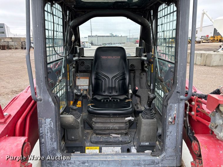 image for item FP3083 2015 Takeuchi TL10 tracked skid steer loader