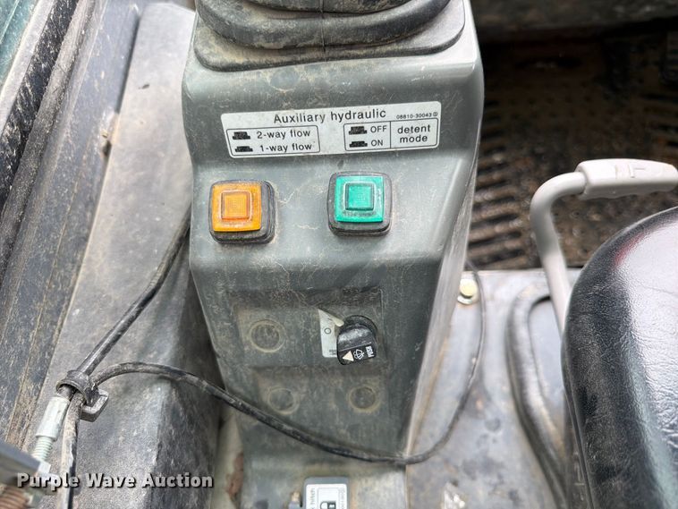 image for item FP3083 2015 Takeuchi TL10 tracked skid steer loader