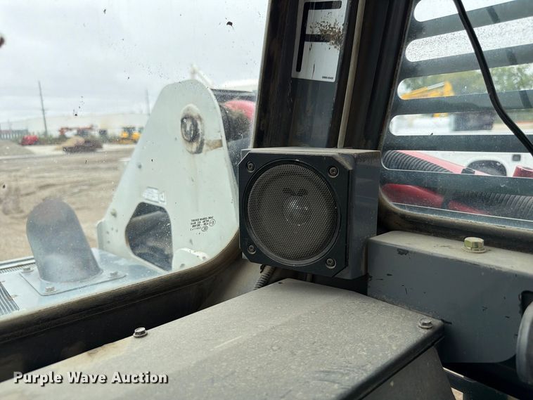 image for item FP3083 2015 Takeuchi TL10 tracked skid steer loader