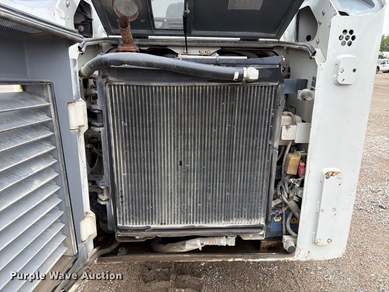 image for item FP3083 2015 Takeuchi TL10 tracked skid steer loader