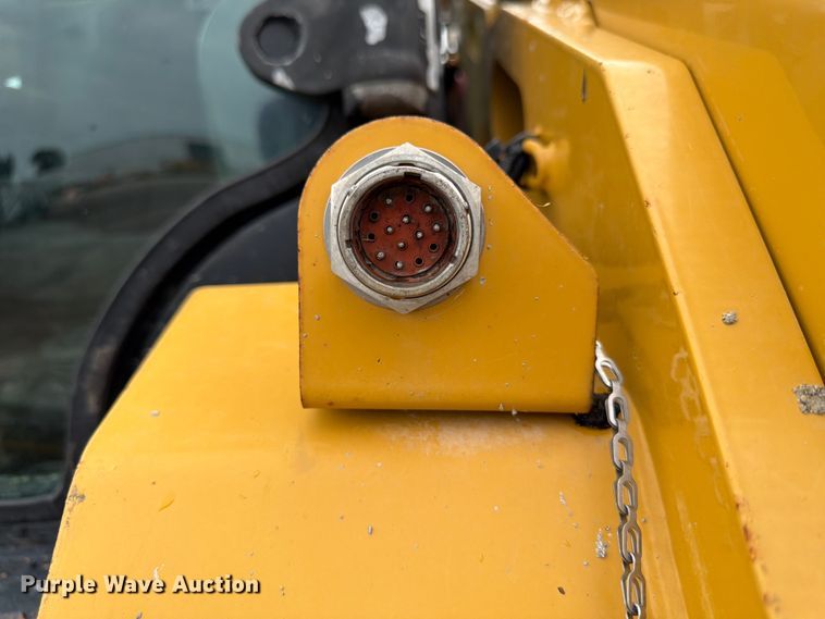 image for item FP3084 2015 Caterpillar 246D skid steer loader