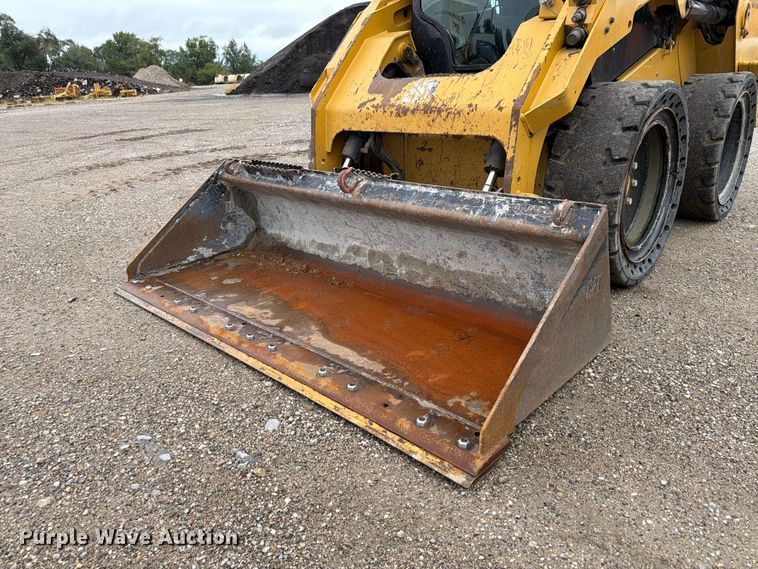 image for item FP3084 2015 Caterpillar 246D skid steer loader