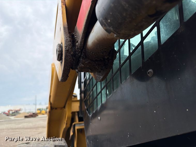 image for item FP3084 2015 Caterpillar 246D skid steer loader