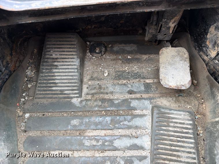 image for item FP3084 2015 Caterpillar 246D skid steer loader