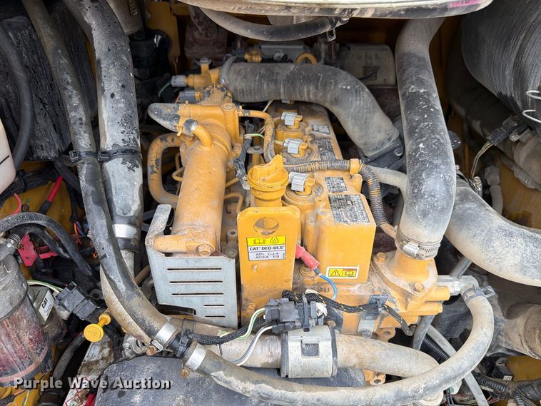 image for item FP3084 2015 Caterpillar 246D skid steer loader