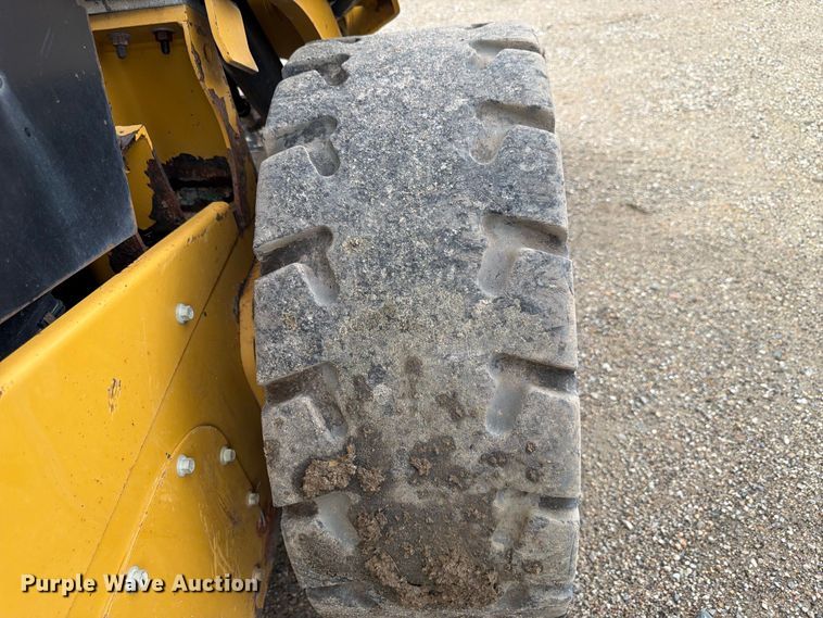 image for item FP3084 2015 Caterpillar 246D skid steer loader