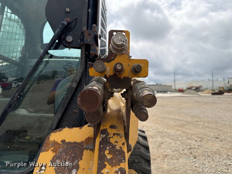 image for item FP3089 2011 Caterpillar 246C skid steer loader