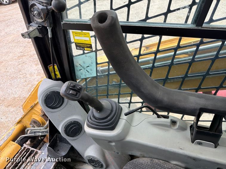image for item FP3089 2011 Caterpillar 246C skid steer loader