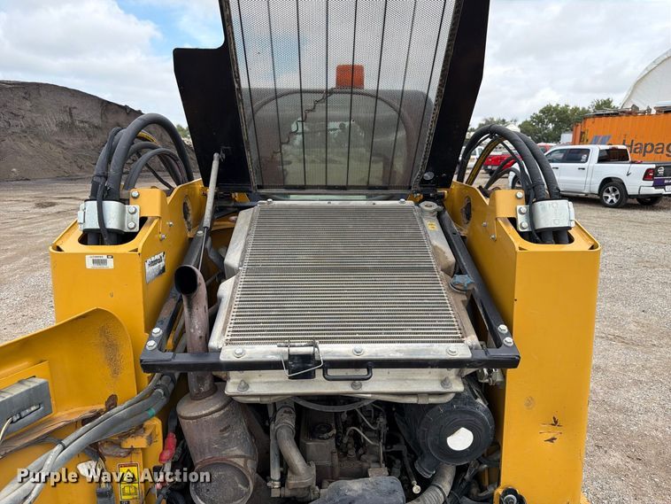 image for item FP3089 2011 Caterpillar 246C skid steer loader